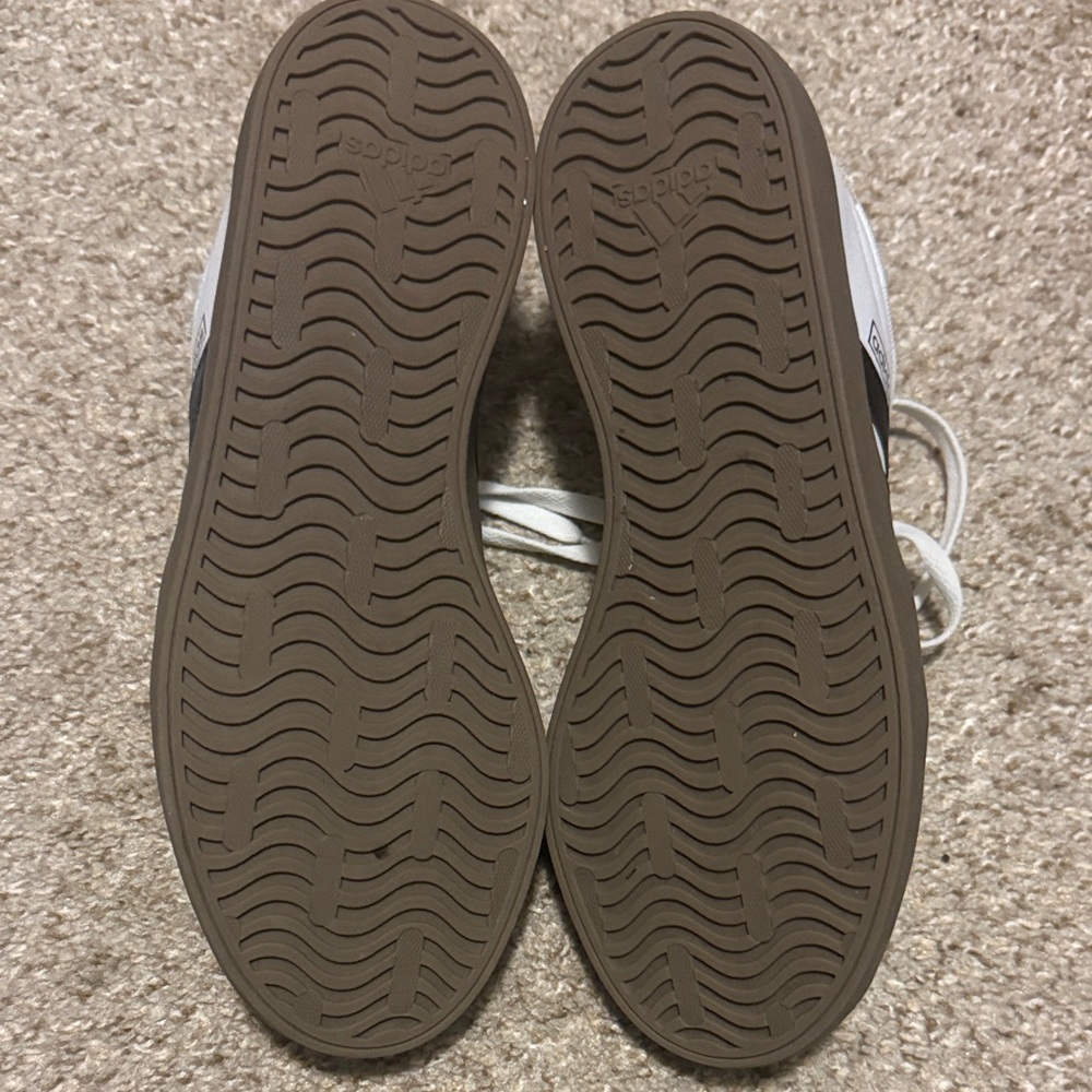 Adidas White and Black Classic Sneakers - Picture 4 of 5